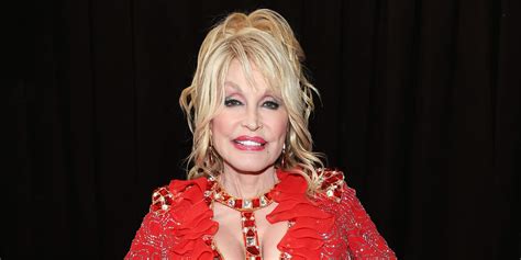 Dolly Parton sets the record straight on tattoo rumors