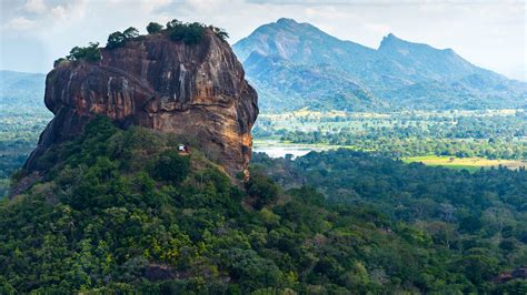 🔥 [10+] Sigiriya Lion Rock Wallpapers | WallpaperSafari