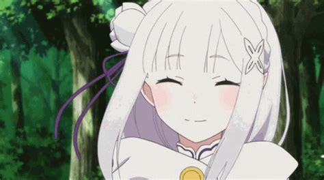 Emilia Re Zero Gif Emilia Re Zero Memory Snow Discover Share Gifs | My ...