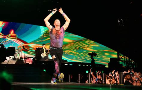 Coldplay concert in Malaysia could be stopped by 'kill switch', says minister