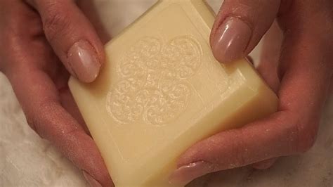 ASMR Soap Tapping & Scratching - YouTube