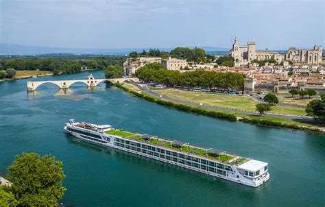 Six luxurious ways to cruise the Rhône