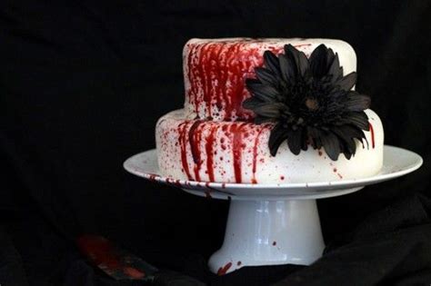 Red Velvet Slaughter Cake | Crazy cakes, Halloween cakes, Holiday cakes