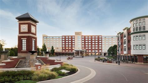 Iowa City Hotel Photos + Reviews | Hyatt Regency Coralville