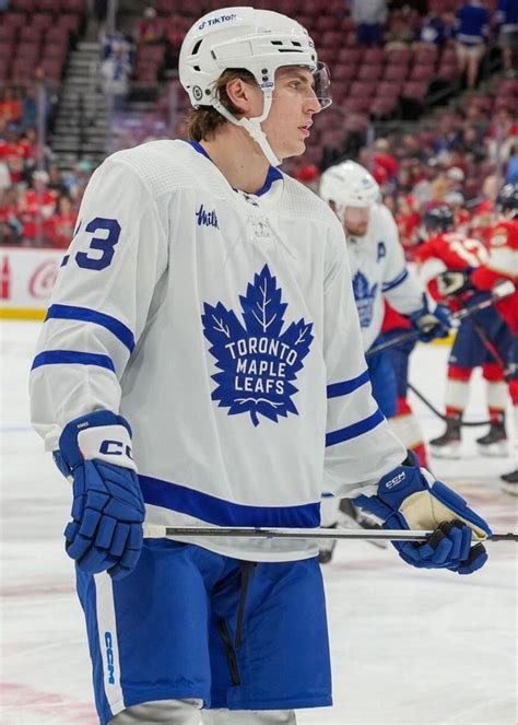 Matthew Knies (LW) 🇺🇸 | Nhl players, Toronto maple leafs, Matthews