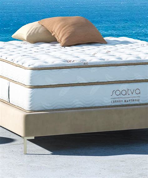 Saatva + Classic Mattress, Queen