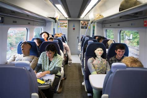 Turner Prize nominee Oscar Murillo's life-sized effigies take the train ...