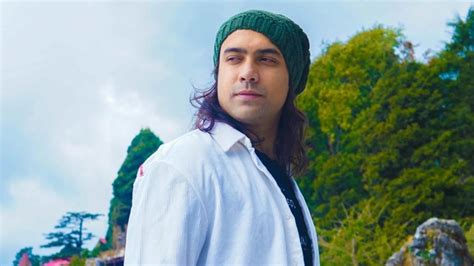 Jubin Nautiyal Biography, Age, Height, Girlfriend, Parents, Net Worth ...