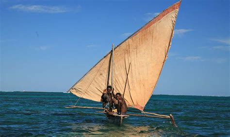 Photo | Pirogue à voile, nord-ouest de Madagascar