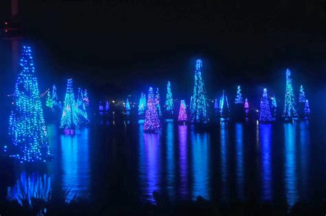 SeaWorld Orlando Christmas Celebration 2015