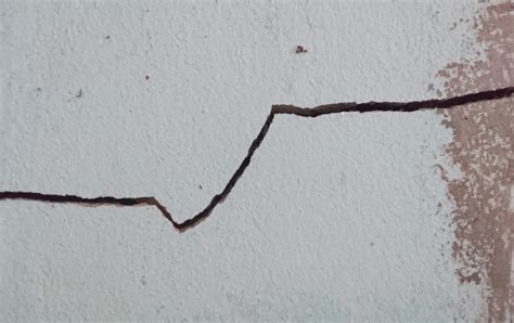 Wall Crack Repair: Causes & Step-by-Step Instructions [+ FAQs]