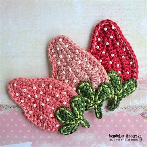 Strawberry applique - Magic with hook and needles