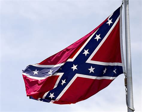 CT-based company flew Confederate flag while paving Mass. highway