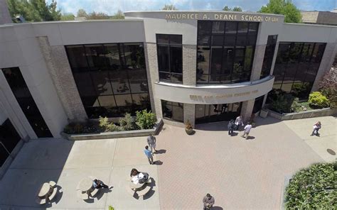 Discover Hofstra Law - Maurice A. Deane School of Law - Hofstra University