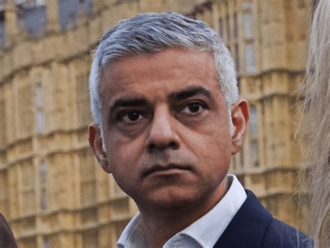 London Mayor Sadiq Khan Under Police Protection Over TERROR THREATS | Thailand News