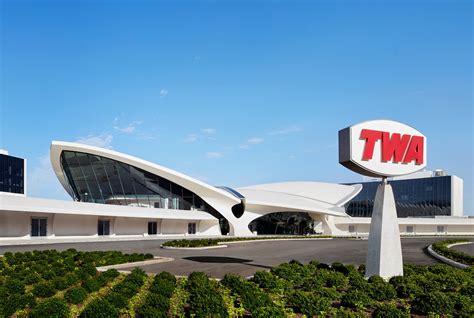 PHOTOS: The TWA Hotel at JFK is officially open! | 6sqft