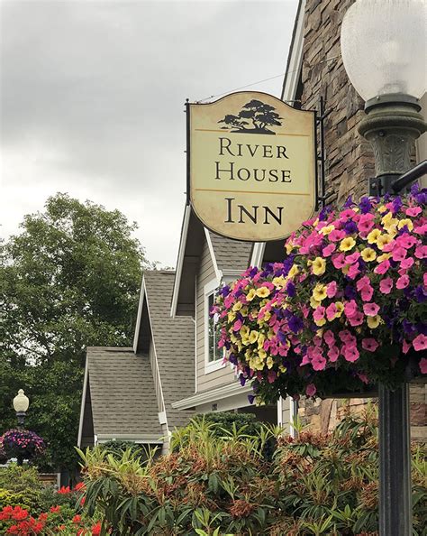 The River House Inn | Florence Oregon Hotels | Best Of The Oregon Coast