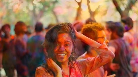 Holi 2020: 5 tips on how to have a safe Holi this year - Hindustan Times