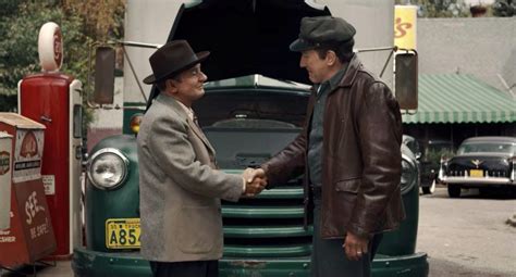 The Irishman crime Mafia % - Frank Movie Reviews