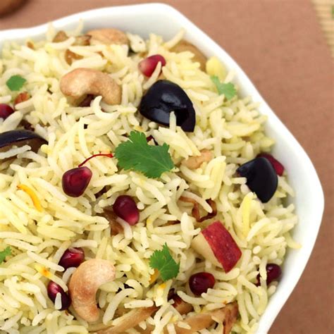 Kashmiri Pulao Recipe - Saffron Rice with Fresh Fruits and Nuts