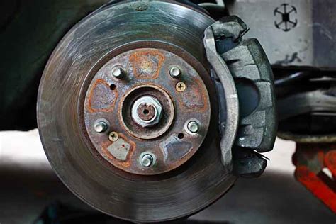 10 Bad Wheel Bearing Symptoms, Causes and How to Fix It