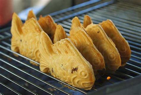 Fish-shaped Bread with Red Bean Filling Recipe