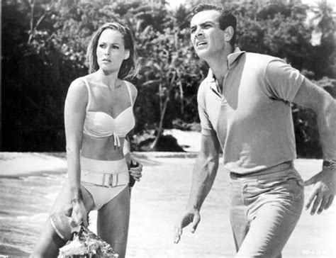 DR NO SEAN Connery & Ursula Andress Bond & Honey on Jamaican beach 8x10 photo EUR 10,97 ...