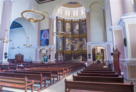 San Salvador Cathedral editorial stock image. Image of landmark - 72776479