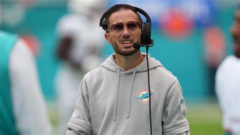 Mike McDaniel explains why Dolphins chose not to tie record | Yardbarker