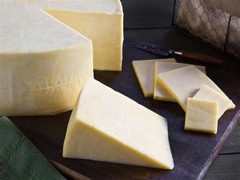 Aged White Cheddar | Artisan Cheese | Gold Creek Farms