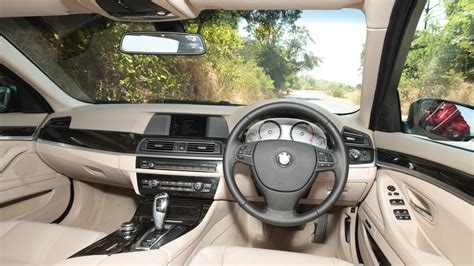 BMW-5-Series-2012-520d-Interior Car Photos - Overdrive