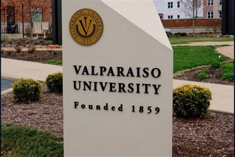 Valparaiso University Announces Beacons as New Nickname | 93.1FM WIBC