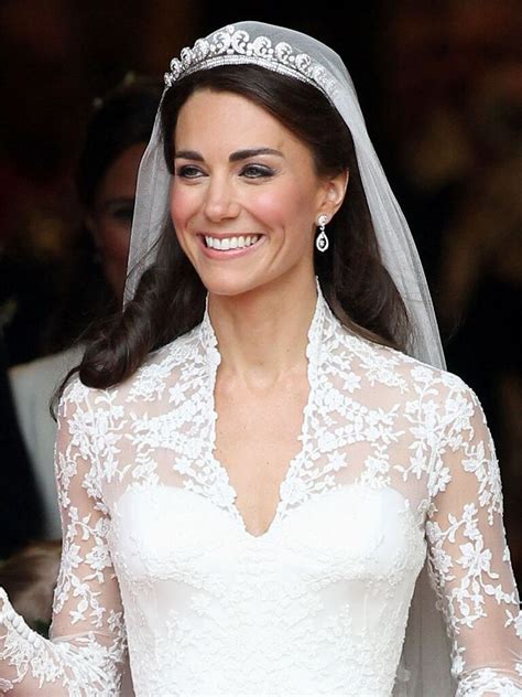 The Details on Kate Middleton's Wedding Makeup & Products