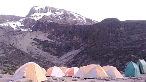 Hiking Dude - Day 5: Baranco Wall and Karanga Valley