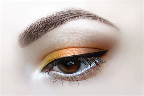 Eye Look Inspired by the Autumn Season | Step-by-Step Makeup Tutorial ...