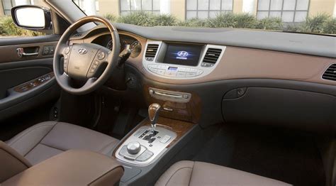 Latest Cars Models: 2011 hyundai genesis interior preview and specification