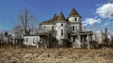 Once Grand Packed 107 year old Abandoned Victorian House w/ Strange Jars - YouTube