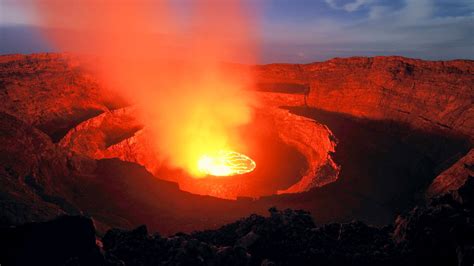 Lava lake rises at dangerous African volcano — Science & Technology ...