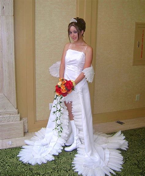 Wedding dress fails that will scare the groom away from the wedding altar