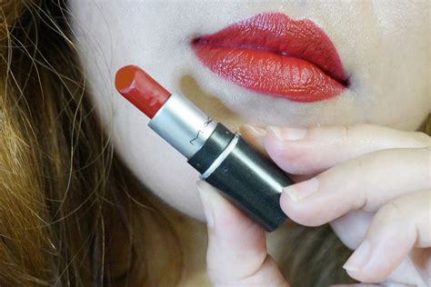 MAC Lipstick in Russian Red (Matte) | Review, Photos, Swatches - Jello Beans