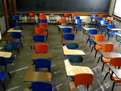 UF Norman Hall Classroom Desks Old Norman Orange and Blue | Flickr