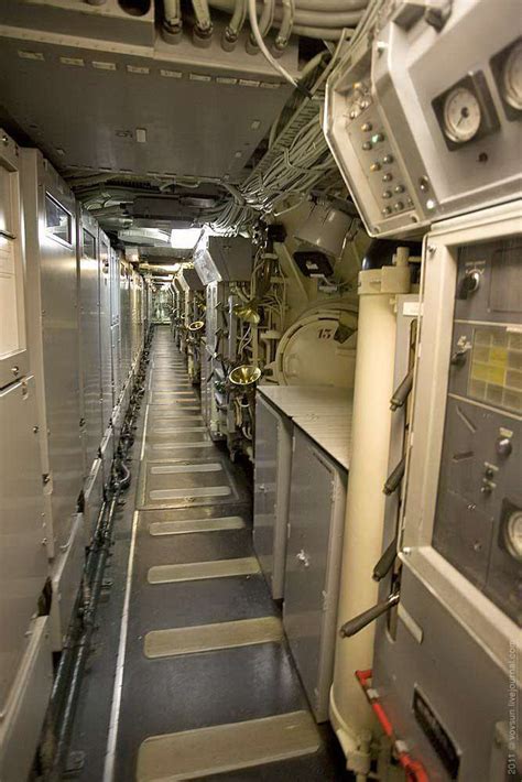 Inside the nuclear submarine - KILLER CELL