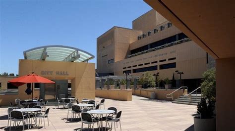 Thousand Oaks awards $1.4 million for Civic Arts Plaza redesign