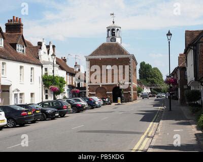 Amersham Old town High Street Stock Photo - Alamy