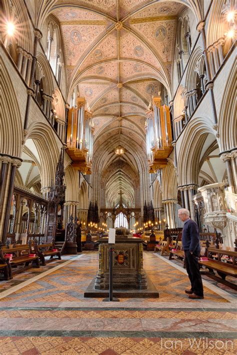 Little Green Men Photography: Inside Worcester Cathedral