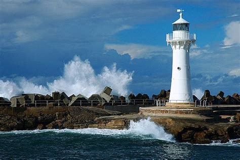 The Old Lighthouse | Beautiful lighthouse, Lighthouse, Wollongong