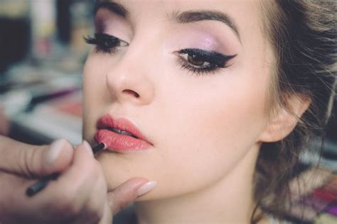 How to make up sunken eyes: tips and mistakes not to make - The Magazine