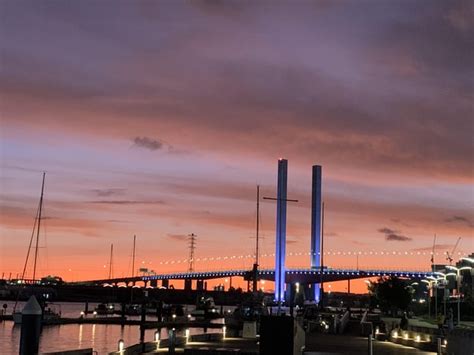 Docklands at sunset : r/melbourne