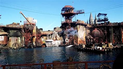 Universal studios hollywood waterworld - aegai