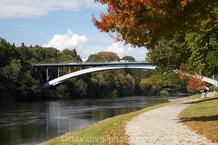 Victoria Bridge, Waikato River, Hamilton, Waikato, North Island, New ...